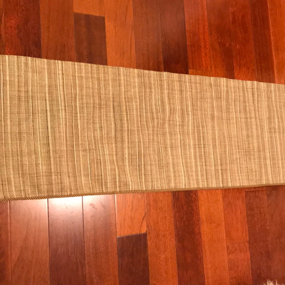 Valance - Picture 4 of 4